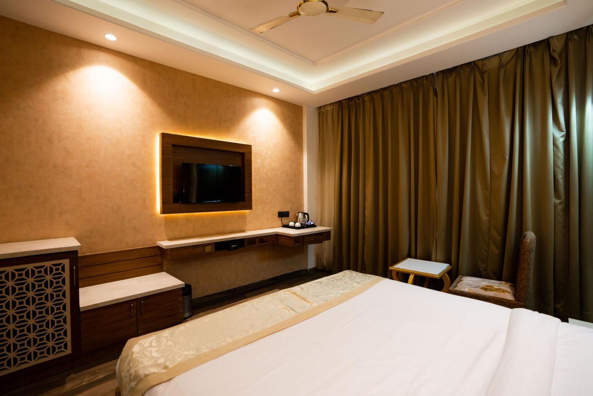 Hotel Rr 62-Jaipur City Centre Hotel エクステリア 写真