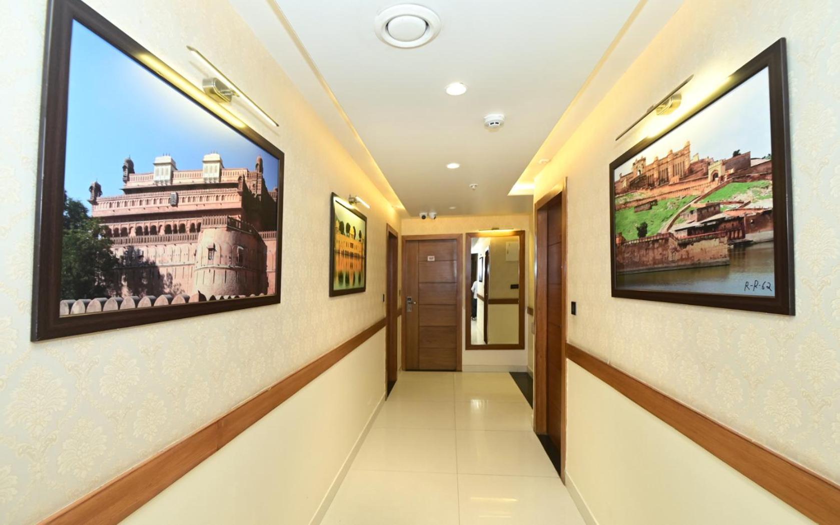 Hotel Rr 62-Jaipur City Centre Hotel エクステリア 写真