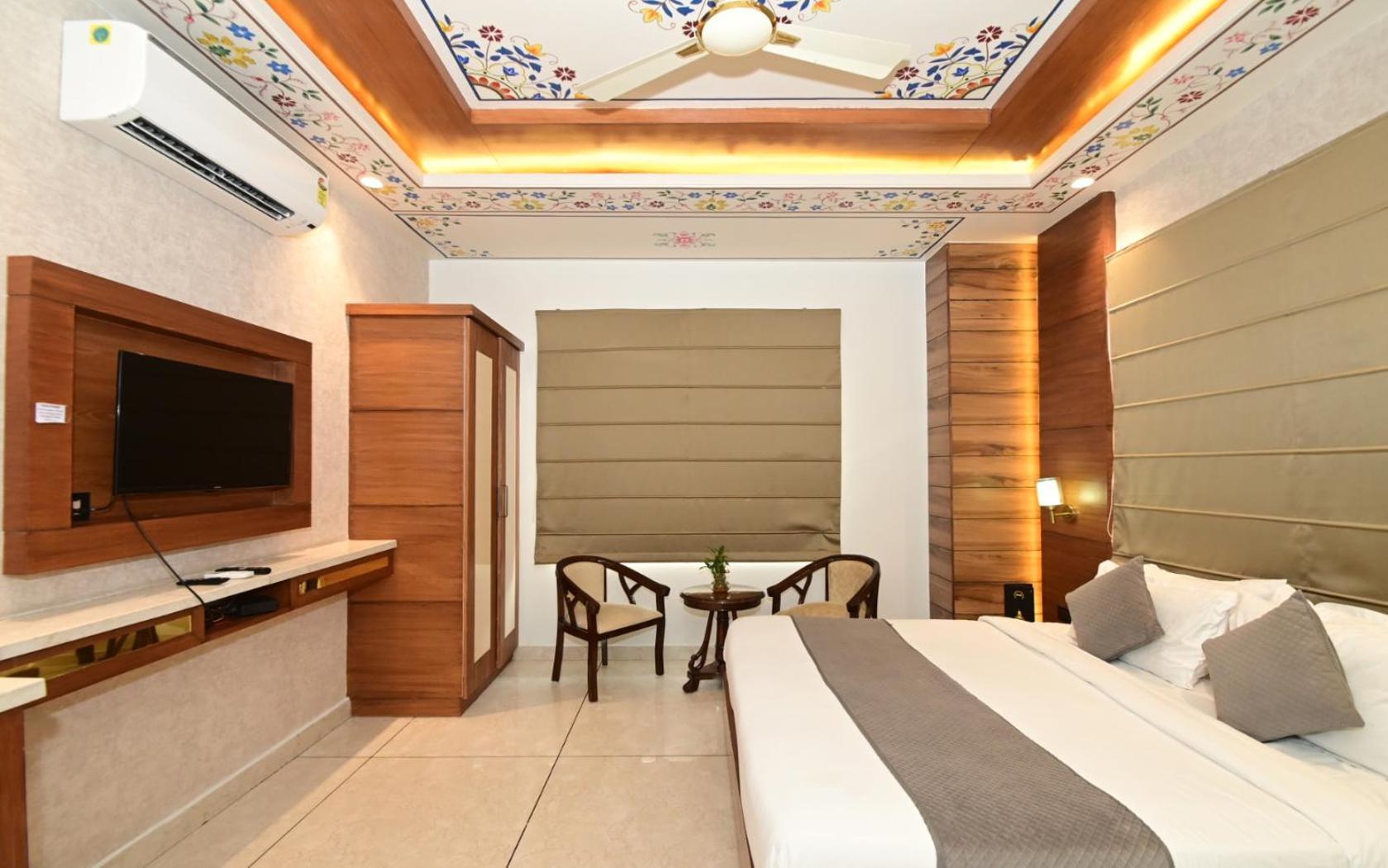 Hotel Rr 62-Jaipur City Centre Hotel エクステリア 写真