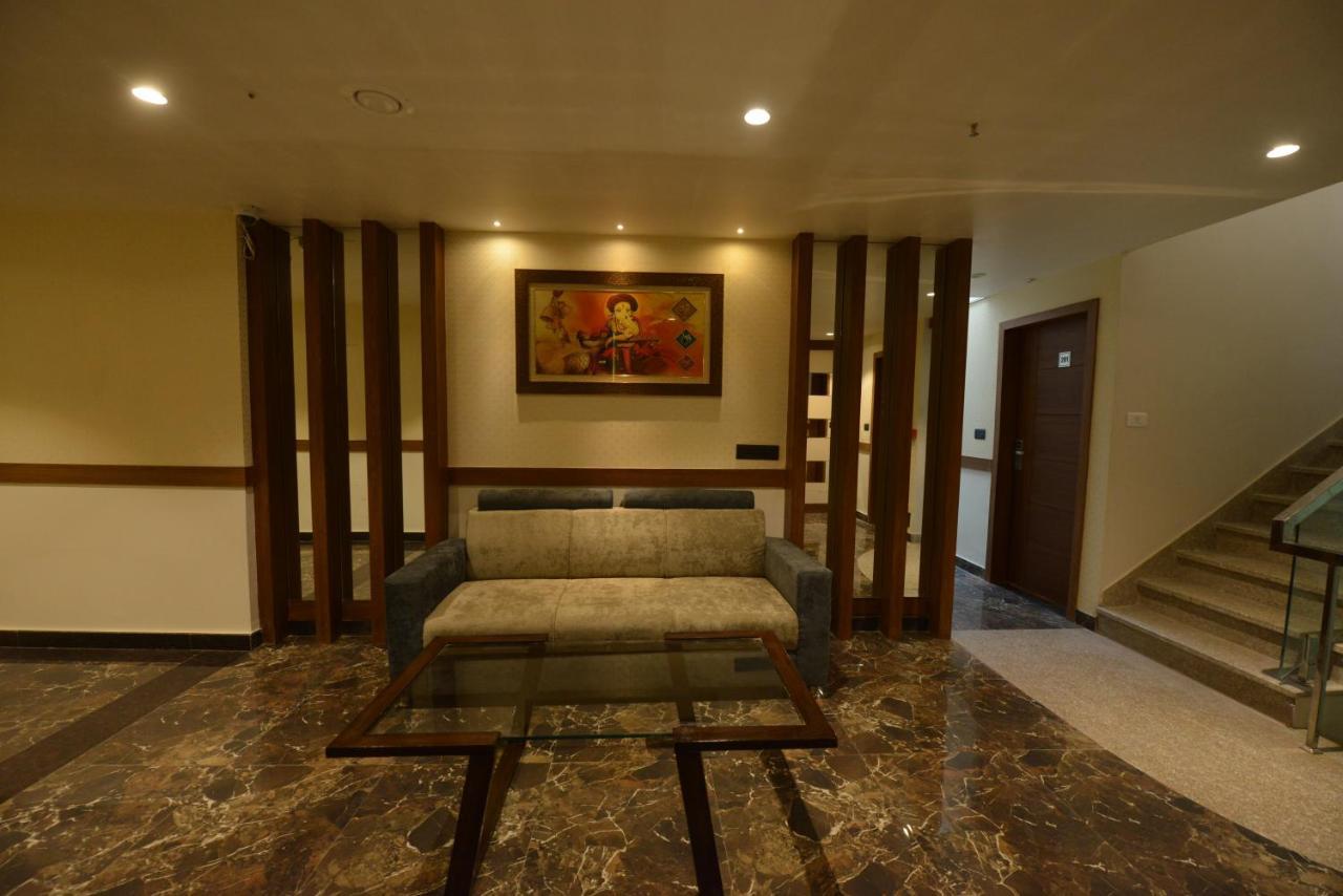 Hotel Rr 62-Jaipur City Centre Hotel エクステリア 写真